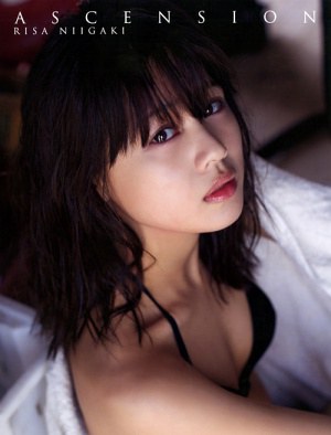 新垣里沙 モーニング娘。ラスト写真集 『 ASCENSION 』 [大型本]